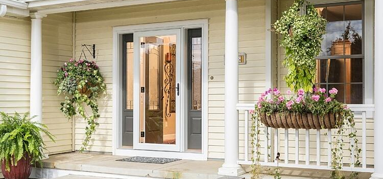 screen door installation in Saratoga